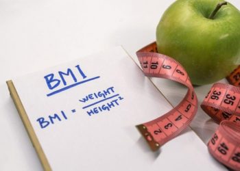 Thực hiện phép tính chỉ số BMI để đo lường tỷ lệ cơ thể