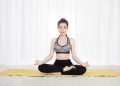 Tư thế bán già phu tọa (Sukhasana hay Easy pose)