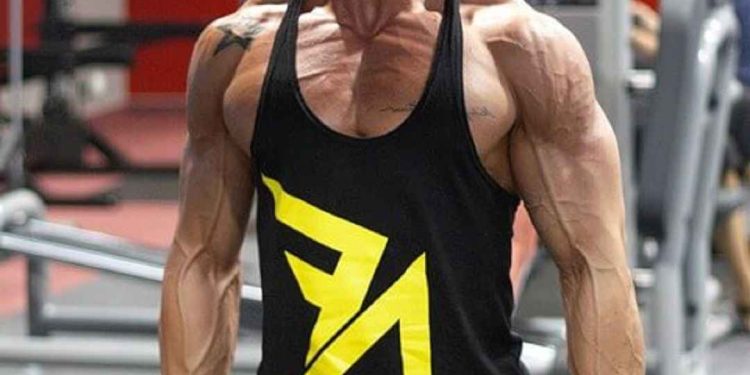 Body fitness trong tập gym.